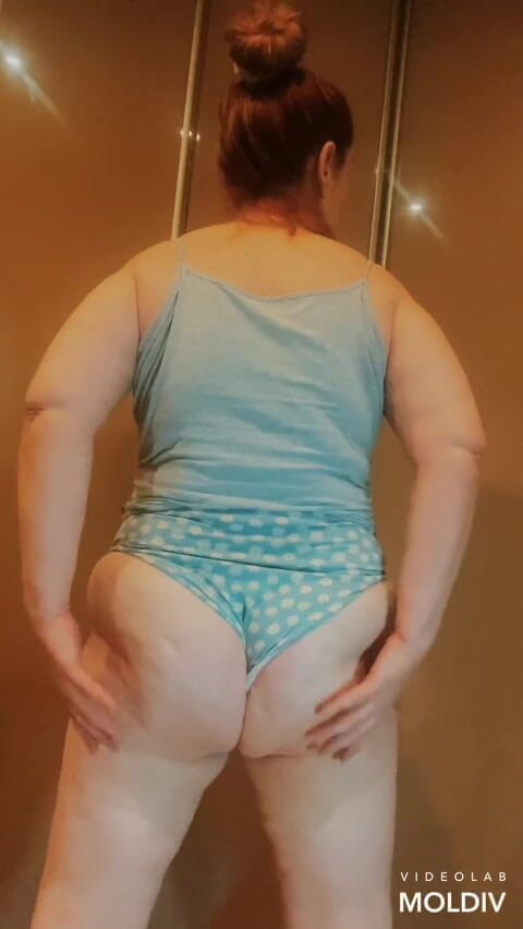 VikkiGeorgia: Babiččina kalhotky show