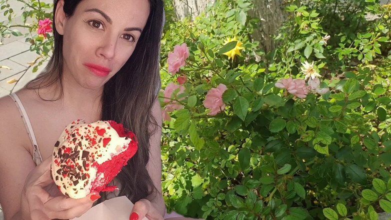 Annika Rain: सौतेली मम्मी Sweet Treat