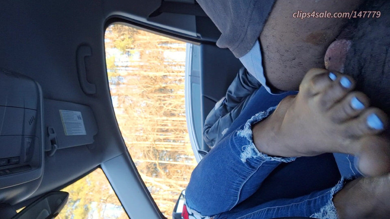 Foot Patrol: Tapak kaki dara Karma menyembah kaki pertama kereta dan footjob