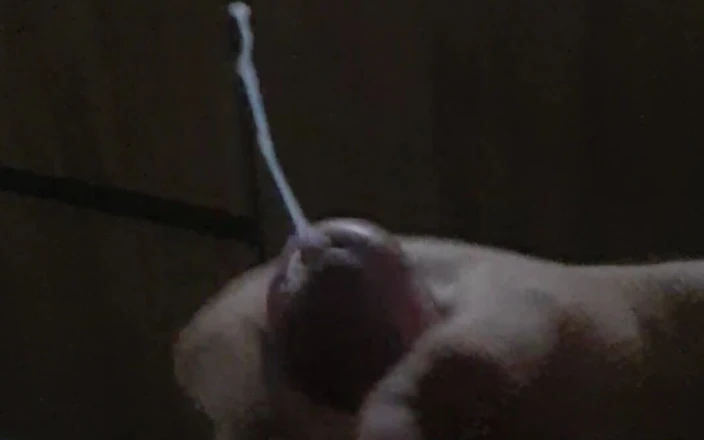 Ppentel21: Педро Пентель ест свою собственную сперму.