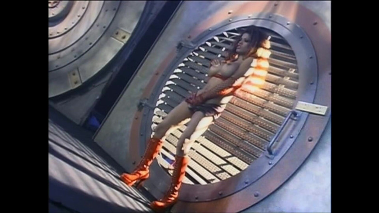 Real Home Made: 亚历克西斯意外射精