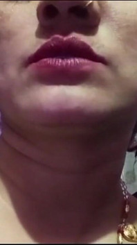 Indická bhabhi dává sexy rty polibky všem svým fanouškům