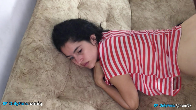 Roxxan: 義理のいとこへのいいアナル