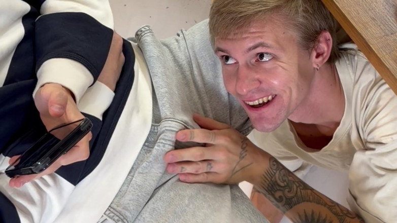 Ethan Lestray: Bölüm 1 Tamamen ağzına Büyük Bir Aldı Ve Üzerine Otur