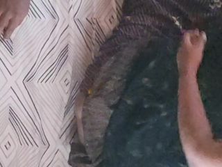 Realmallucouplevlog: Donna indiana fa sesso romantico sul letto e ha un...