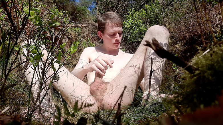 Forest Boi: Nahá v lese si honí