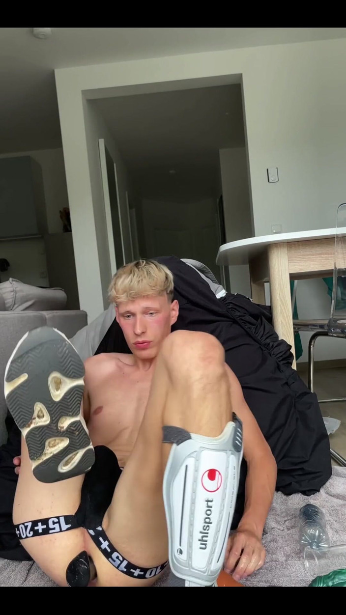 Jaay Jakob: Знищення моєї дірки