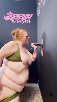 SSBBW Julie Ginger Gets Facial From Stranger at Gloryhole