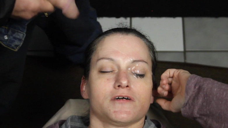 Dirty Dees: Coprile gli occhi