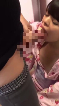 Małe cycki małe piękności kremówka sex - część 2