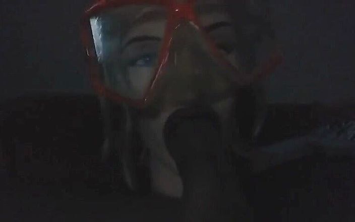 Naxy: Diving glasses facefuck