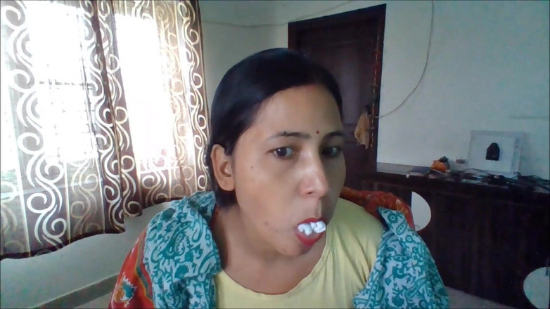 Selfgags classic: Kiraneya's Indian Gagging Tips: How to Keep a Girl Quiet!
