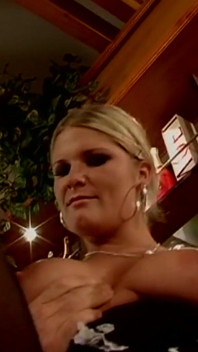 Sexy šukání s opravdu děvkou milf nejmokřejšími dírami v úžasném sexy prádle, díl 5