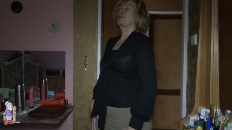 Old Nanny: Pronto a prendere il grande giocattolo
