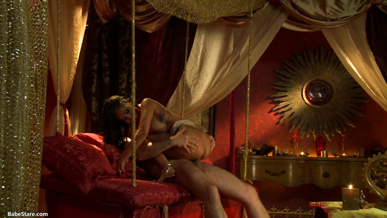Babe Stare: raph aur seksi rolaple jo bahut saare charamsukh men samaapt...