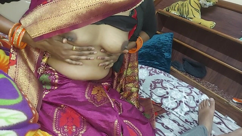 Indian Beauty: 자지를 빠는 최고의 오럴 인도 바비