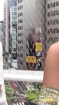Dm 火花狂野的 gyaru 觉醒强大的人物a 在见面时变得顺从