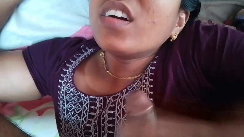 LEGSCOUPLE12: Malayali Housewife Puts Her Husband's Penis in Her Mouth and...