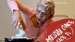 Wamgirlx: Messy Cake Face Ii (wam Sploshing Cake)