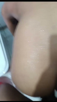 Desi bercinta setelah mandi