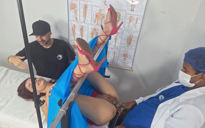FannySquirting: Un docteur baise la femme du cocu sur une chaise...