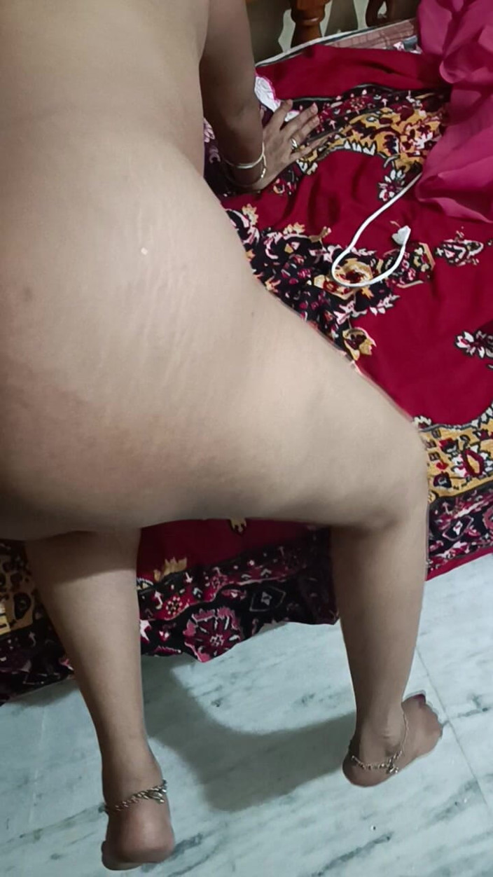 Decent couples: Makcik Desi India yang cantik Telugu Saree mengongkek pepek romantik...