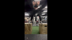 Simone Steele: Saturday Squats bareng simone steele