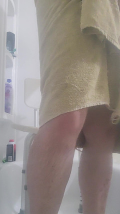 Caressonnous: 샤워를 한다