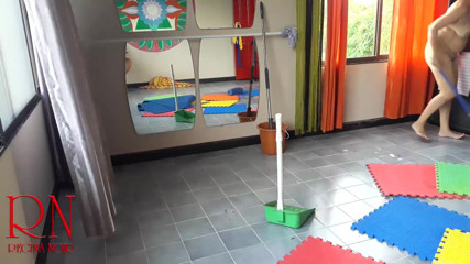 Regina Noir: Nudist maid cleans the yoga room