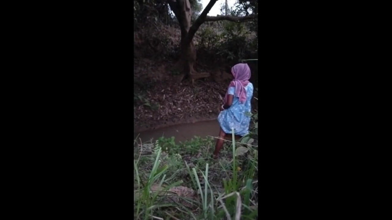 Pumi: Indian Wife Outdoor Sex