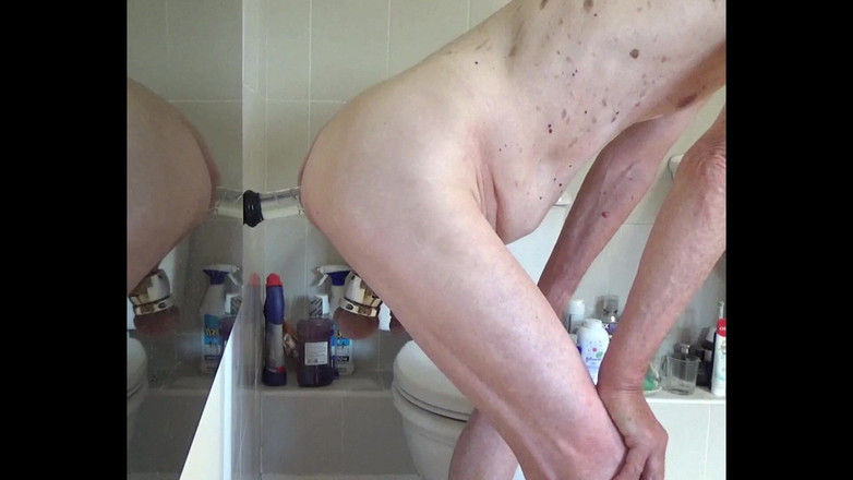 bigears: बॉलवेट के साथ लंड डिल्डो की सवारी