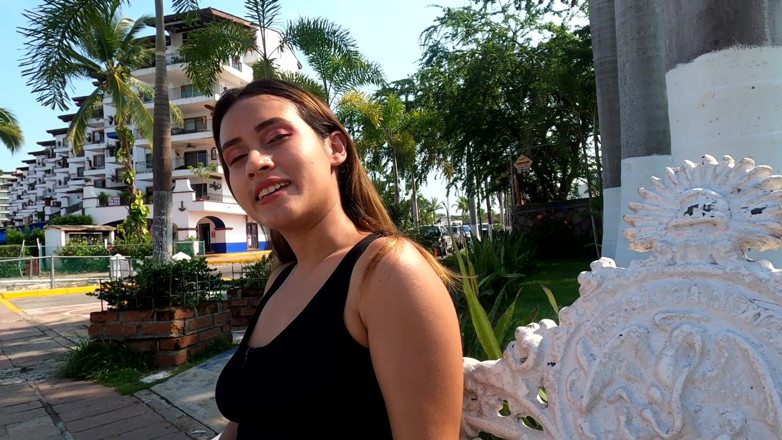 Latinafuckers: Doyumsuz Esmer MILF Her Pozisyonda Siktir Alıyor