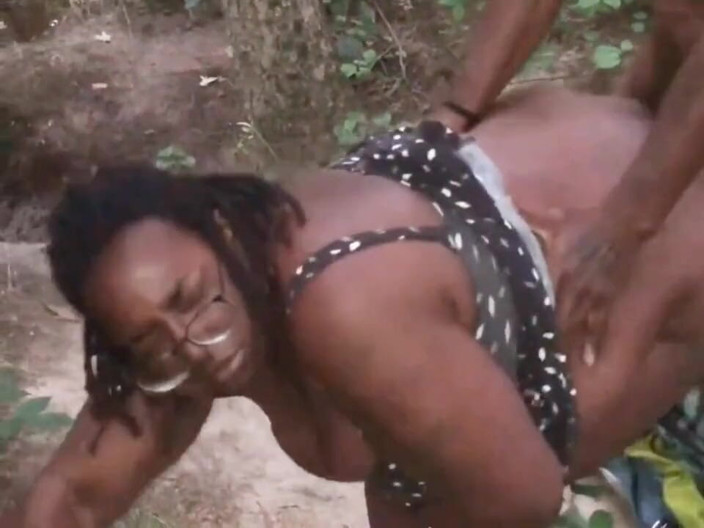 Nookiescookies: Nookiescookies Got Her Ass Nuted on in the Park