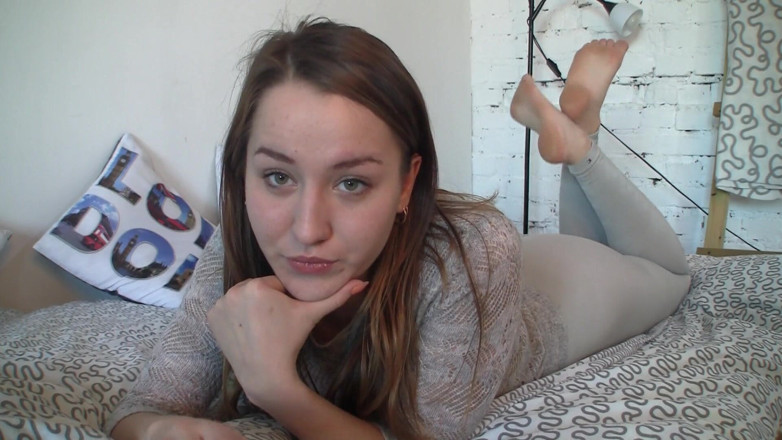 Dirty fantasy: My Teen Stepdaughter in Pantyhose Masturbates and Shows off Her...