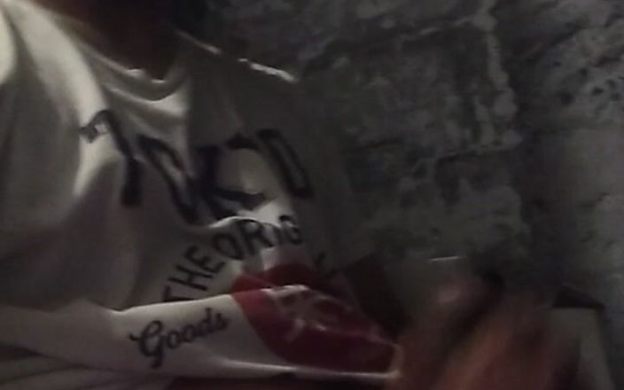 AlexAlejandro13: 私のペニスはとても大きいです