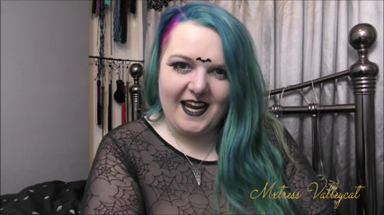 Mxtress Valleycat: Milking you on my farm