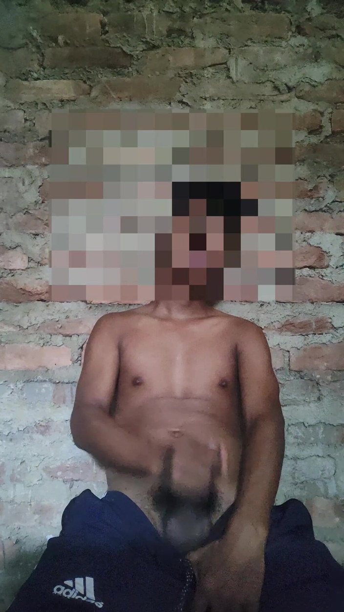 Assamesebodoboy: Evde twink mastürbasyon