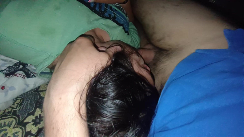 Ionut899: 다음 날 새아빠가 또 구강성교를 해줬고, 나는 착한 아이라서 다 삼켰어
