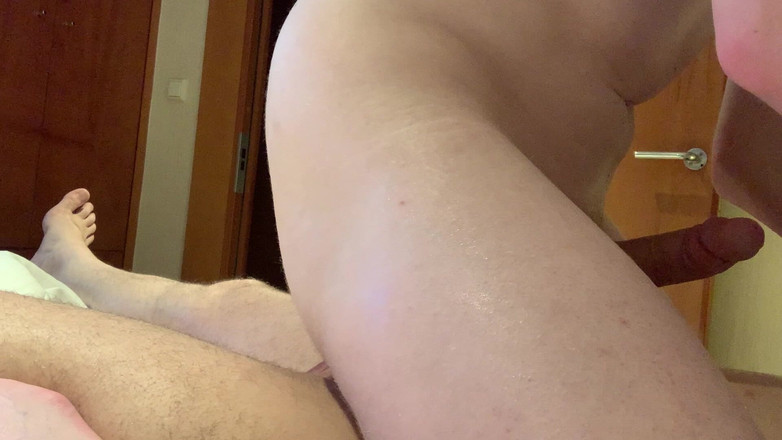 Brashen: Teenie-twink reitet großen schwanz eines älteren mannes