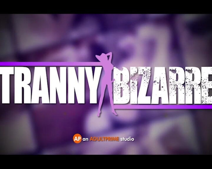 Tranny Bizarre: Menyumbat Pantat Jalang