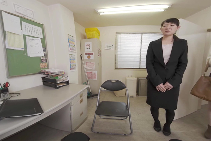 JAV hornyVR: Rural Store Temptation - Busty Wife’s Secret Bargain - 1