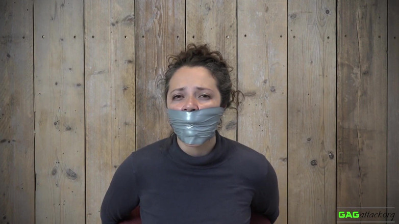 Gag Attack: Julia - कई पीवीसी टेप गैग्स