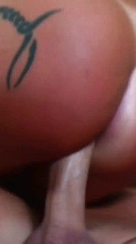 White willing pussy gets pushed all the way up her ass