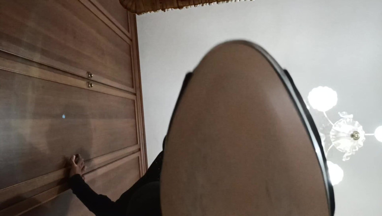 Bergami Melissa: Giantess: I Crush You Filty Worm - (angielska wersja)