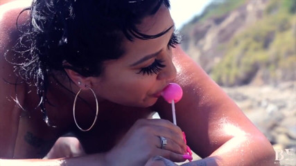 Blush erotica: Rubbing on the rocks for a sex with sex toy