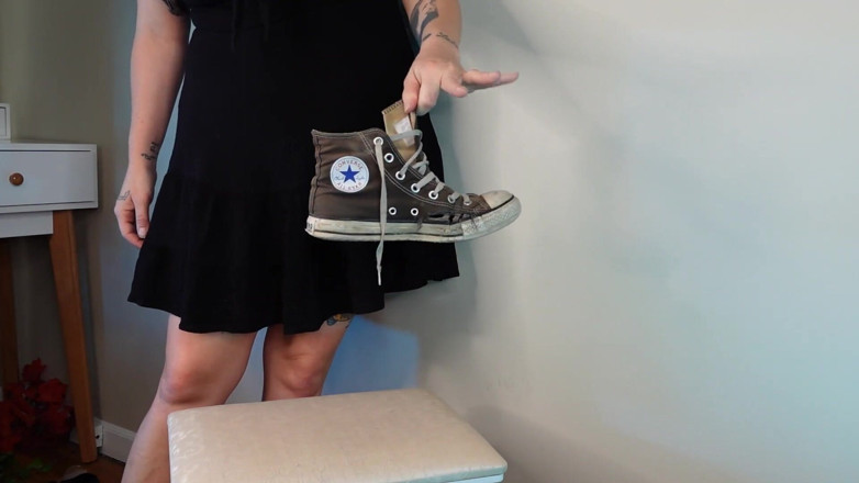 Deanna deadly: POV turned into my converse shoes (and back again)