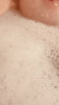Bathing Pussy