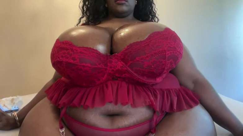 Legendary Booty Overdose: To &amp; ngon ngọt