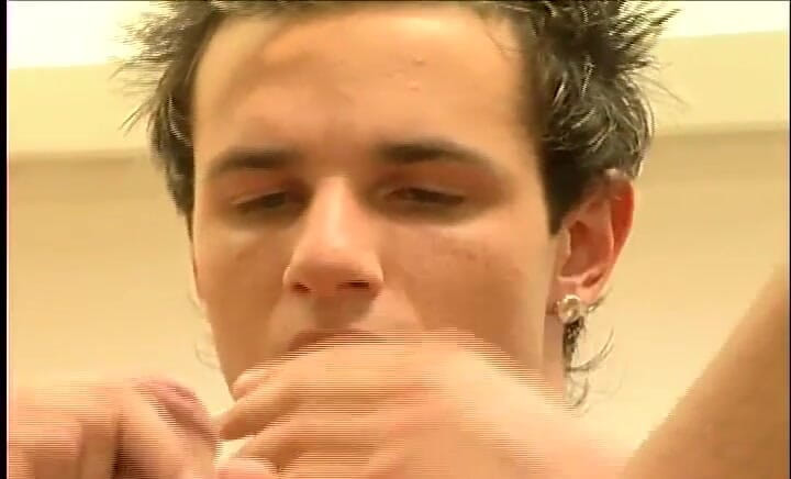 Latino Boys Studio: Carey Lexes menunjukkan kepada kita semua apa yang dia ada...