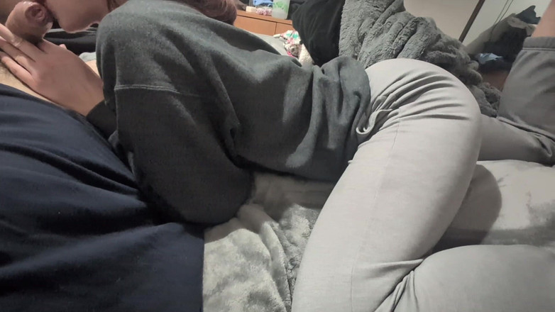 Mimiandevan: フェラチオ視点で妻の足を弄る